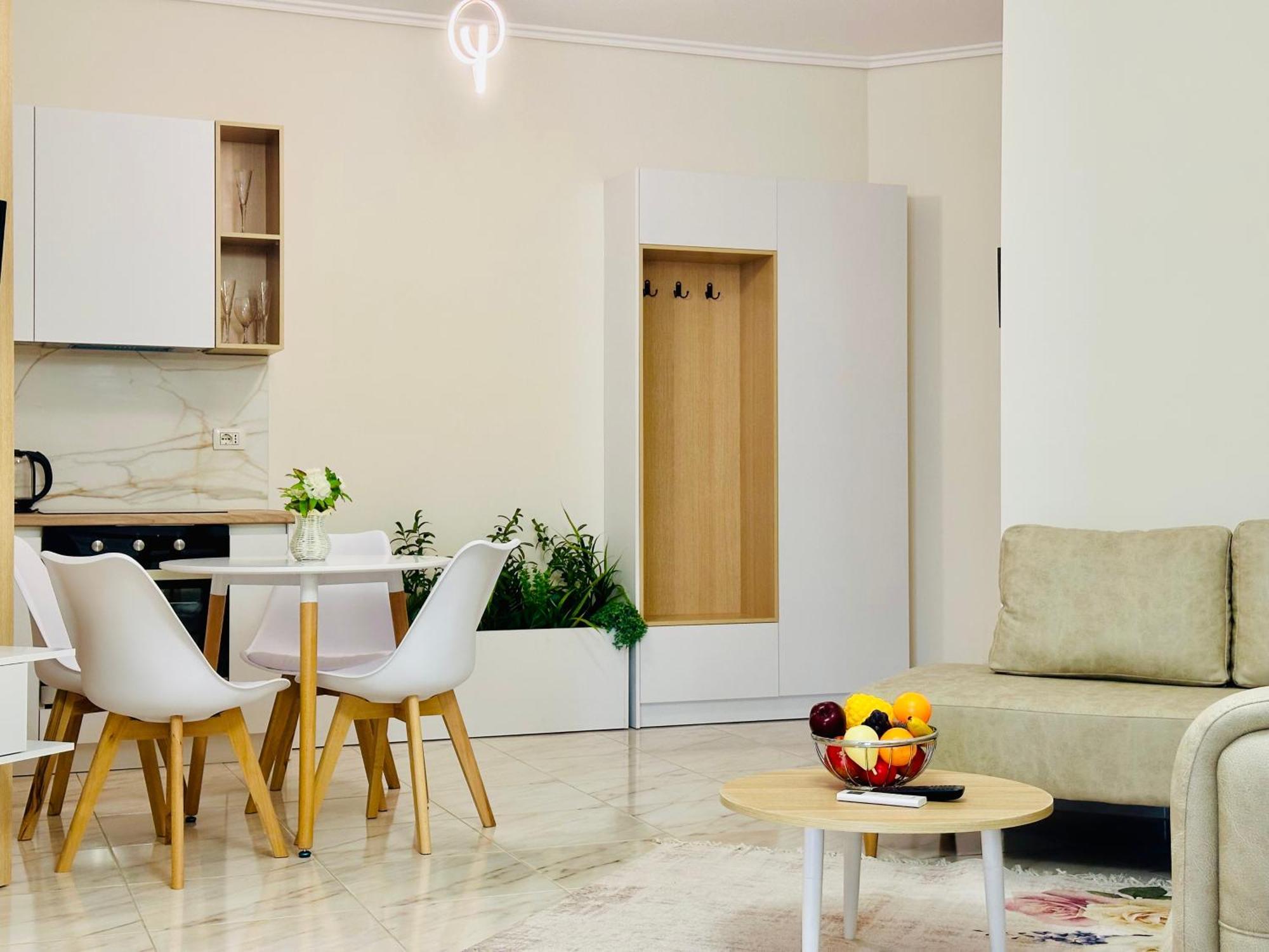 Jico Travel - Erjon Apartments วญอเรอ ภายนอก รูปภาพ