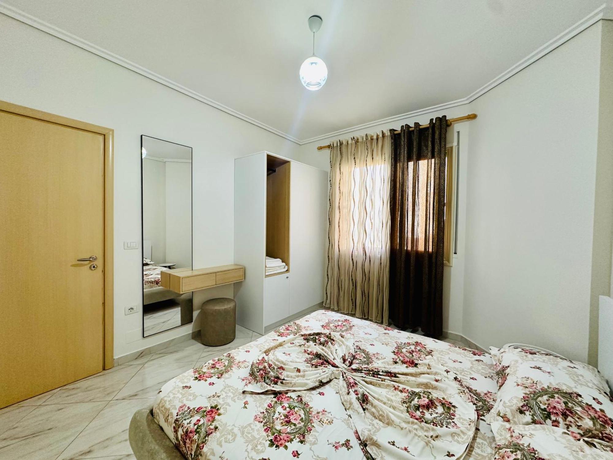 Jico Travel - Erjon Apartments วญอเรอ ภายนอก รูปภาพ